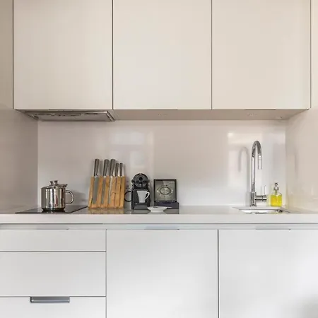 Appartement Plum Guide - Pen & Parchment Lissabon